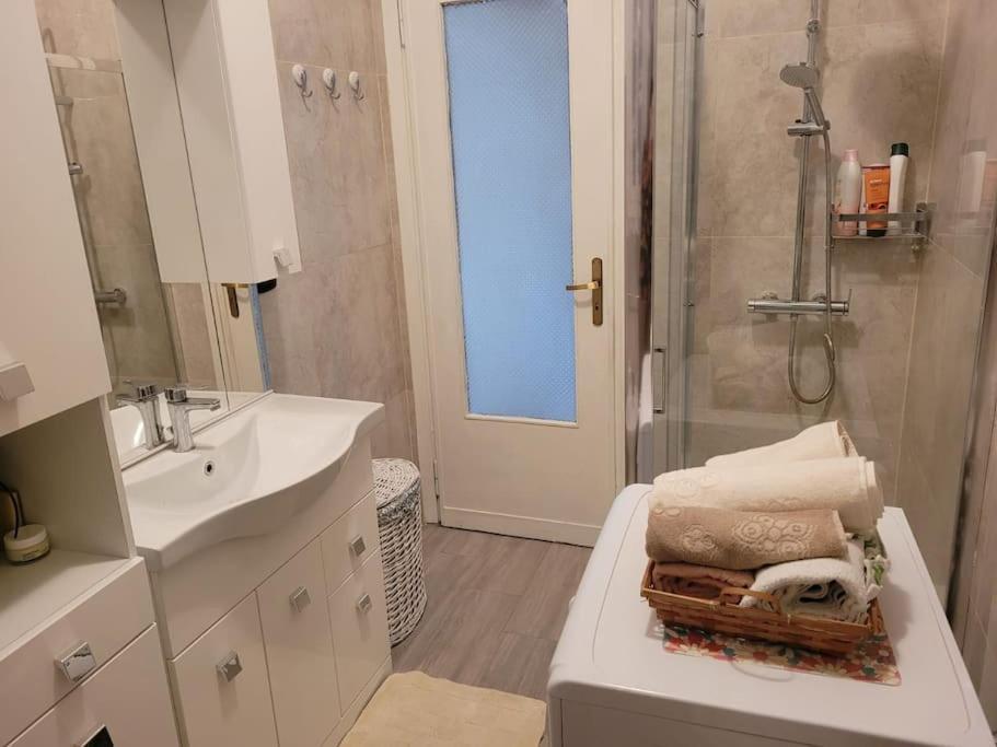 Bilocale: 5 Minuti Dall'ariston Appartement San Remo
