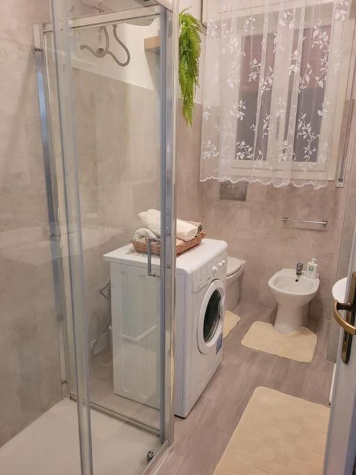 Appartement Bilocale: 5 Minuti Dall'ariston